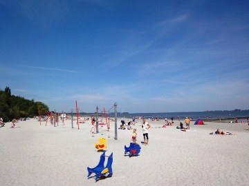 Spielplatz am Badestrand